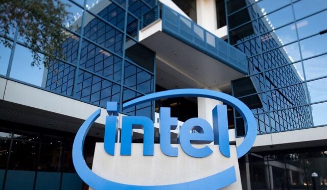 Intel Rusya’daki Faaliyetlerini Tamamen Askıya Aldı