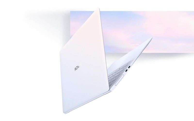 Honor MagicBook Art 14: İlk 4320Hz PWM Karanlık OLED Ekran!