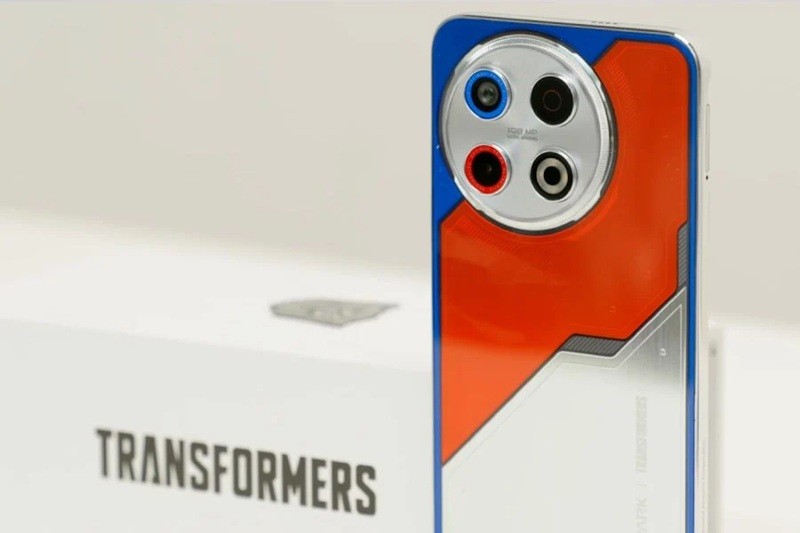 Tecno Spark 30 Pro Transformers Edition: Optimus Prime Tasarımıyla Geldi!